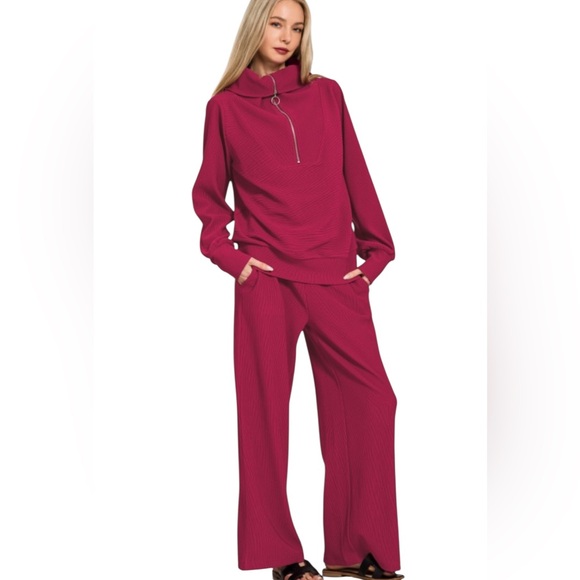 🆕 Zenana Gorgeous Ribbed Half-Zip Sweatshirt and Flare Pants Set. NWT!💥 - Picture 2 of 2